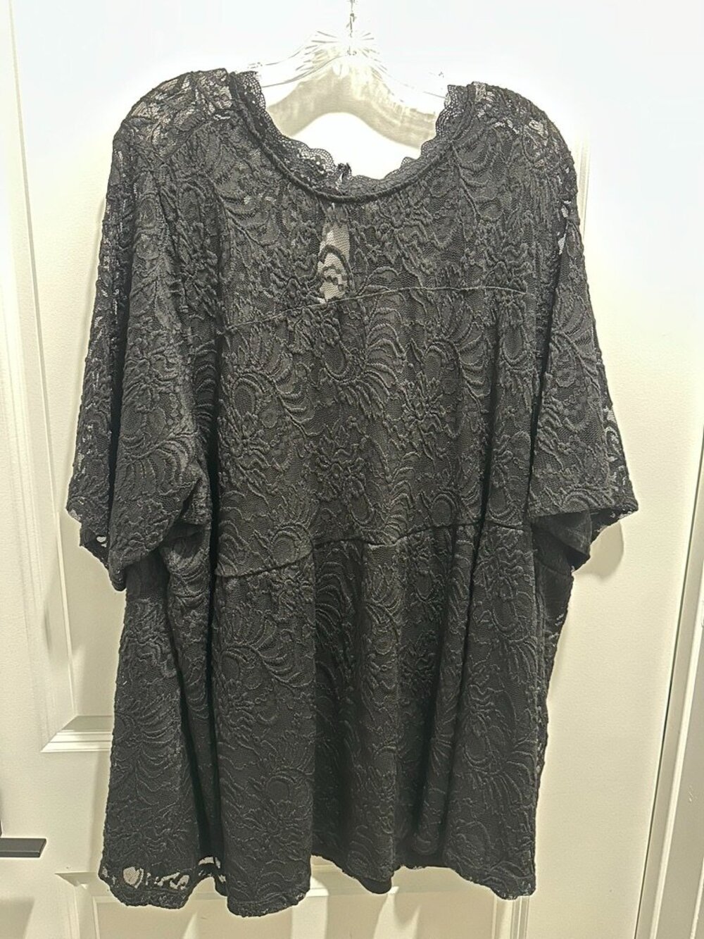 TORRID Black Lace Peplum Shirt Short Sleeve size 6